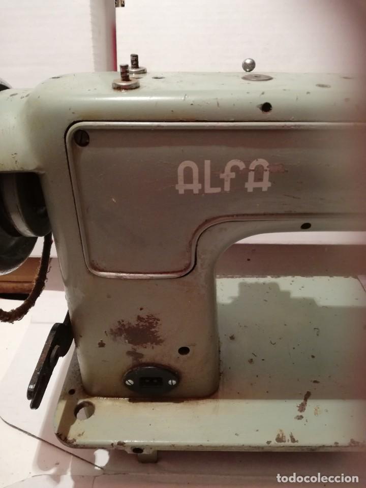 Antigüedades: Maquina de coser alfa 102-300 - Foto 7 - 304635738
