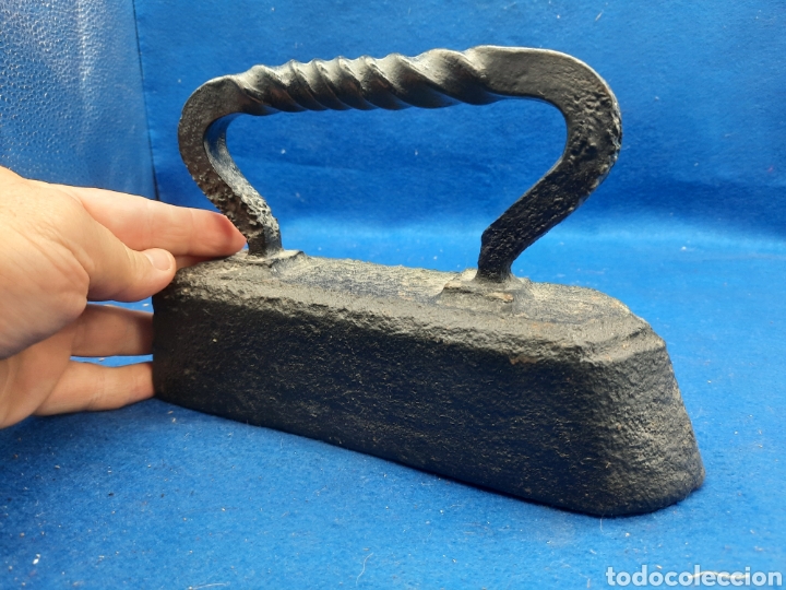 Antigüedades: Enorme plancha de hierro de casi 7 kilos - Foto 3 - 304712823