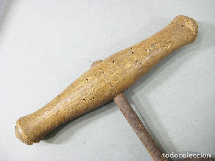 Antig&uuml;edades: ANTIGUO EXTRACTOR DE HIERRO - Foto 3