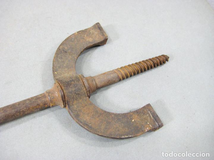 Antig&uuml;edades: ANTIGUO EXTRACTOR DE HIERRO - Foto 4