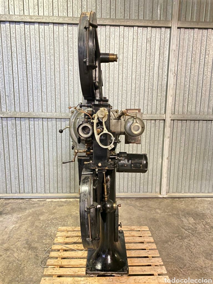 Antig&uuml;edades: PROYECTOR CINE A&Ntilde;O 1940 - Foto 3