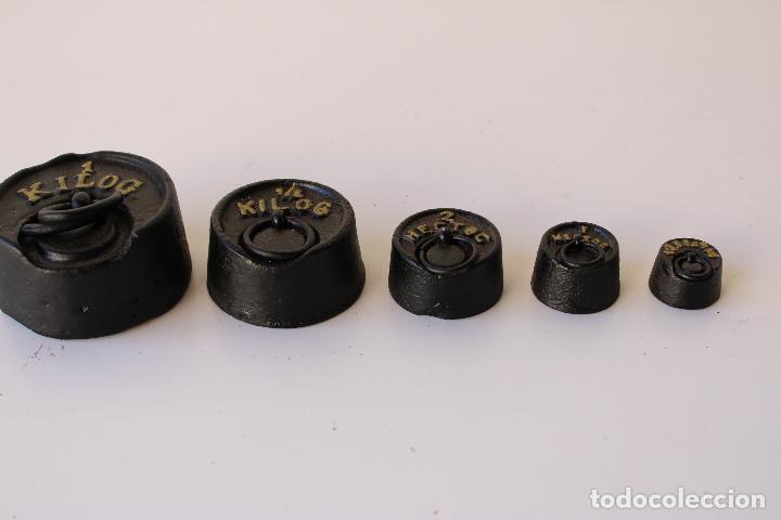 Antig&uuml;edades: juego de 5 pesas ponderales - Foto 3