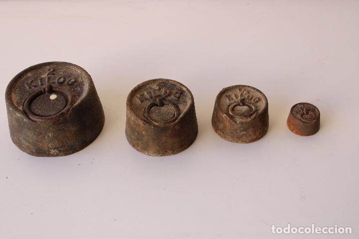 Antig&uuml;edades: juego de 4 pesas ponderales - Foto 1