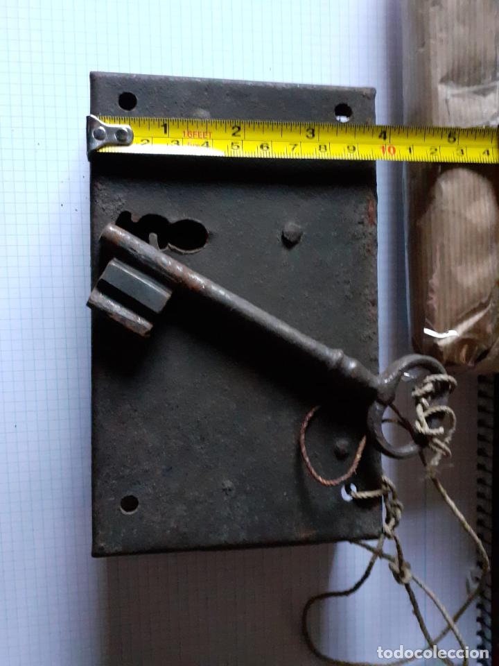 Antig&uuml;edades: CERRADURA ANTIGUA Y LLAVE - Foto 7