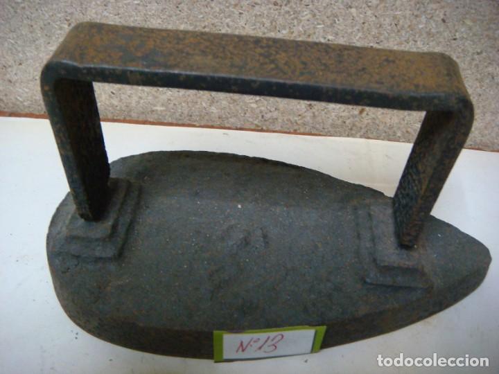 Antig&uuml;edades: PLANCHA DE HIERRO ANTIGUA-N&ordm;-13-(&) - Foto 2