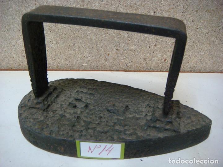 Antig&uuml;edades: PLANCHA DE HIERRO ANTIGUA-N&ordm;-14-(&) - Foto 1