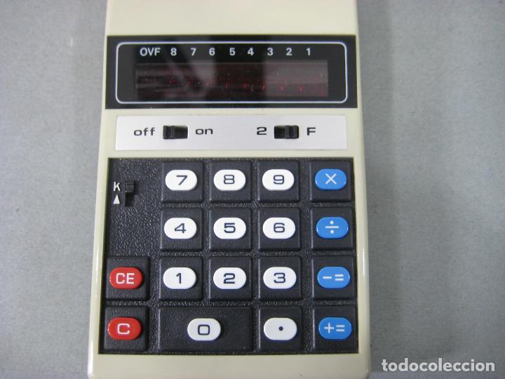 Antig&uuml;edades: CALCULADORA CON SU FUNDA HETRONIC 802 ELECTRONIC CALCULATOR. NO FUNCIONA - Foto 3