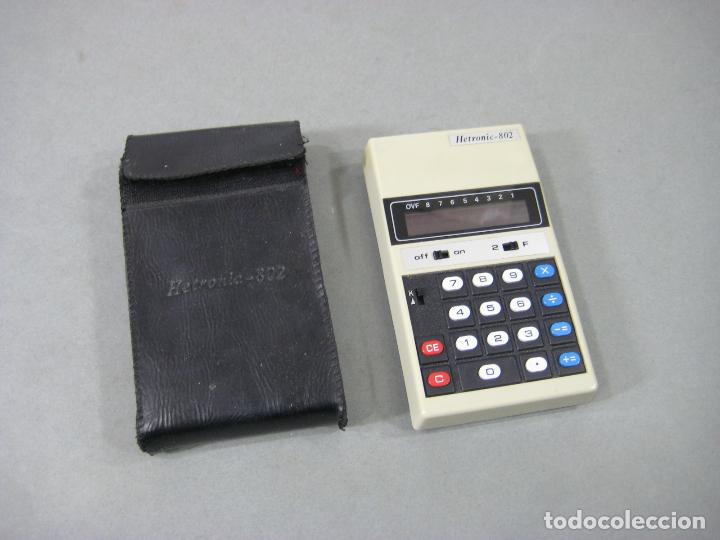Antig&uuml;edades: CALCULADORA CON SU FUNDA HETRONIC 802 ELECTRONIC CALCULATOR. NO FUNCIONA - Foto 1