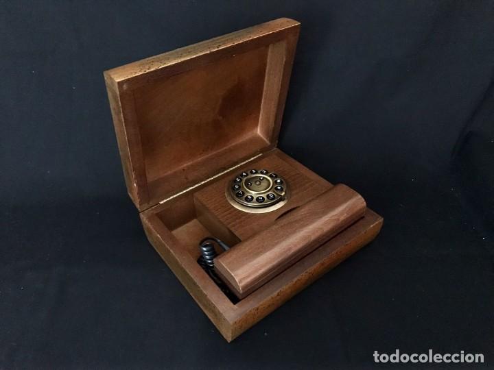 Tel&eacute;fonos: Tel&eacute;fono de madera, (&uacute;nico) - Foto 1