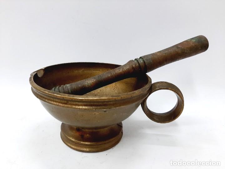 Antig&uuml;edades: Mortero y maja de bronce antiguo - Foto 1
