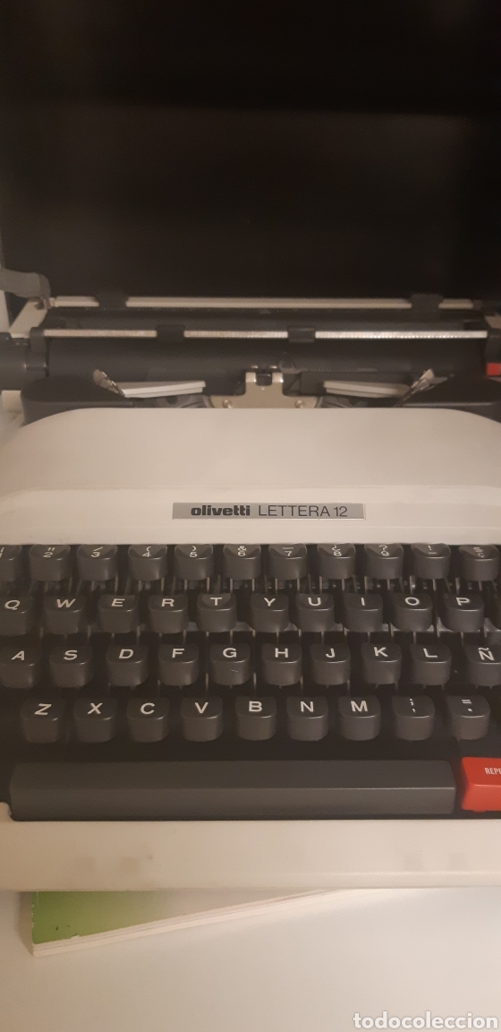 Antig&uuml;edades: M&aacute;quina de escribir Olivetti Lettera 12 - Foto 1