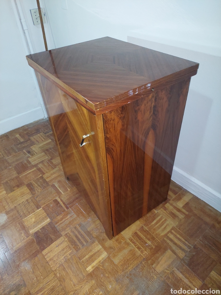 Antig&uuml;edades: M&aacute;quina de coser Singer (con mueble) - Foto 6