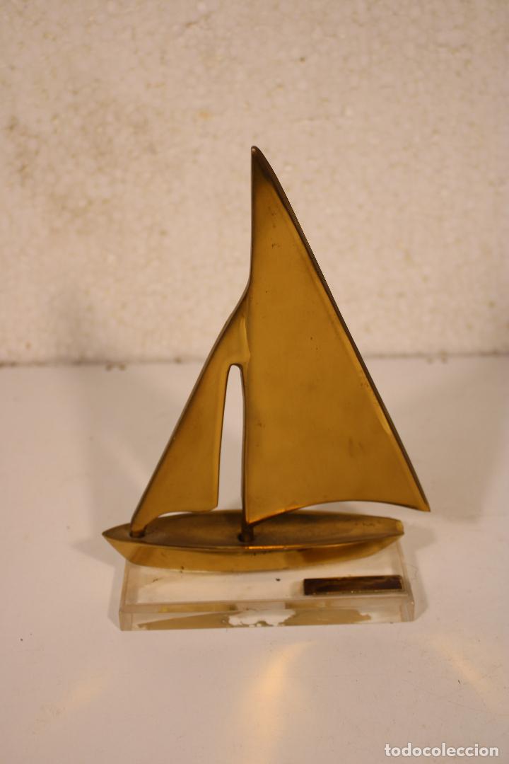 Antig&uuml;edades: barco de bronce y metacrilato - Foto 6