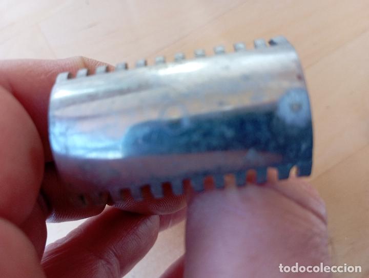 Antig&uuml;edades: Maquinilla de afeitar sin marca visible - Foto 2