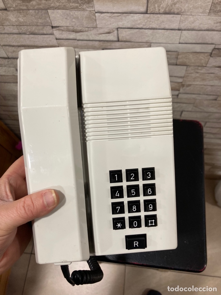 Tel&eacute;fonos: Lote de 4 tel&eacute;fonos de telef&oacute;nica - Foto 2