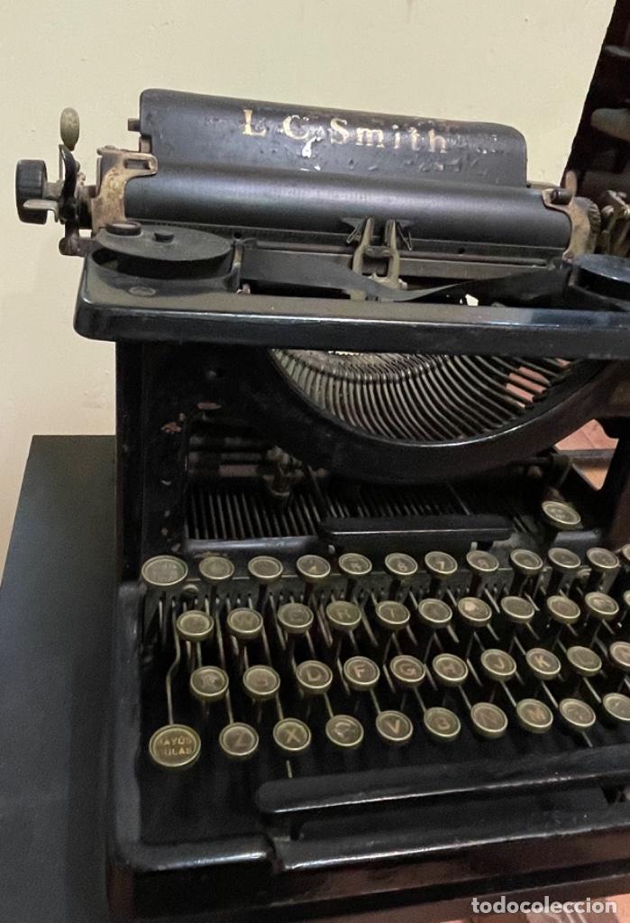 Antig&uuml;edades: Maquina de escribir - LC Smith - Foto 4