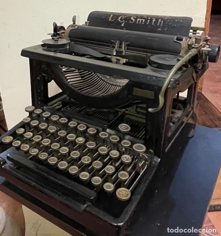 Antig&uuml;edades: Maquina de escribir - LC Smith - Foto 2