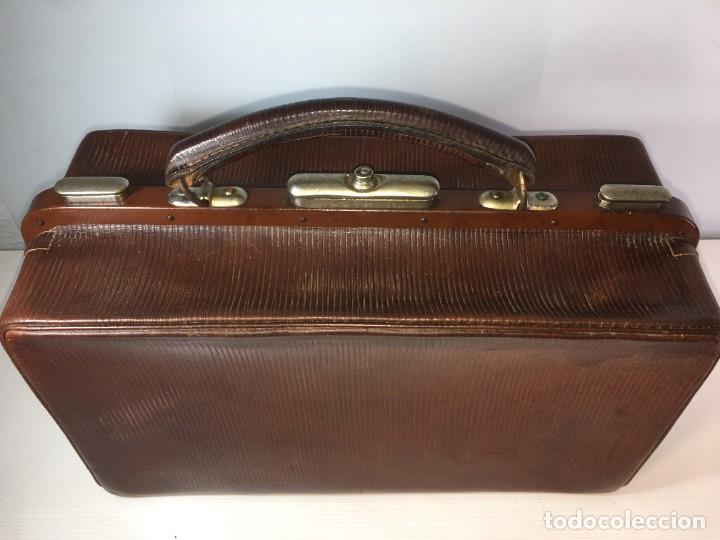 Antig&uuml;edades: ANTIGUO MALETIN DE PIEL DE MEDICO - Foto 3