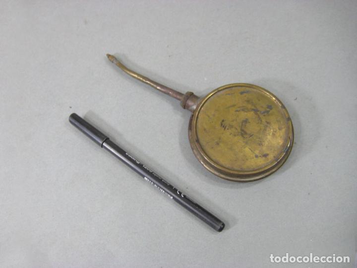 Antig&uuml;edades: ACEITERA ANTIGUA DE 19 CMS DE LARGO - Foto 1