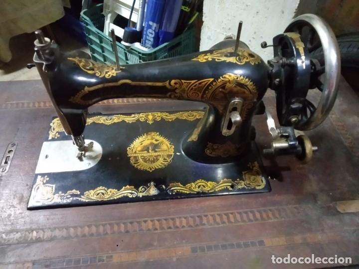 Antig&uuml;edades: Maquina coser Wertheim - Foto 6