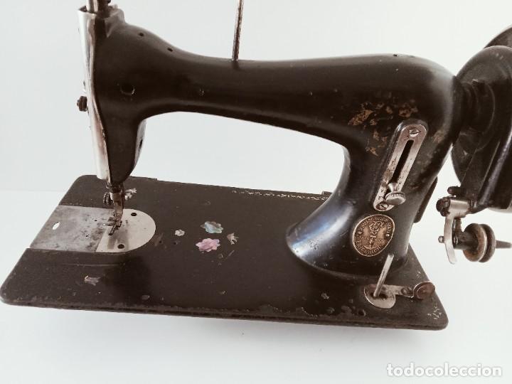 Antig&uuml;edades: M&aacute;quina de coser Friedrichs - Foto 1