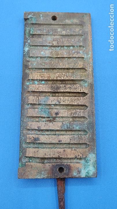 Antig&uuml;edades: MOLDE EN BRONCE DESCONOZCO PARA QUE SE HA UTILIZADO - Foto 6