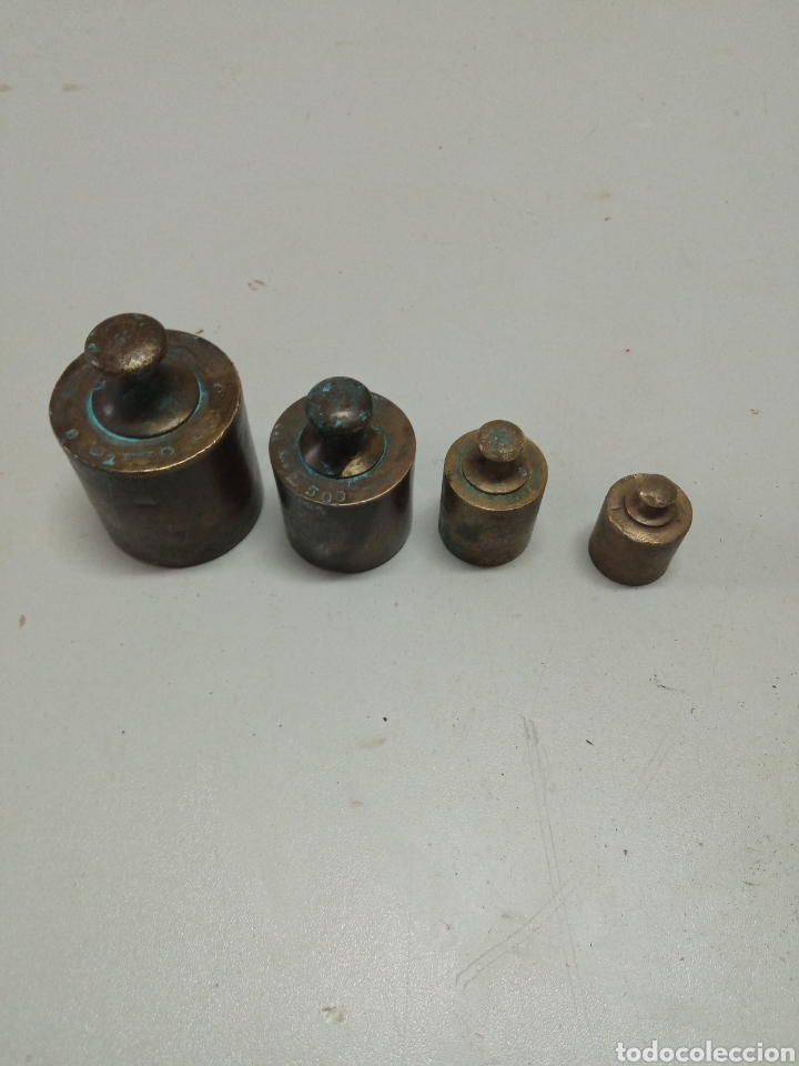 Antig&uuml;edades: Lote 4 pesas de bronce - Foto 1
