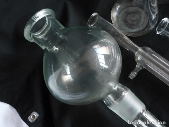 Antig&uuml;edades: Conjunto de elementos de vidrio de laboratorio - Foto 12