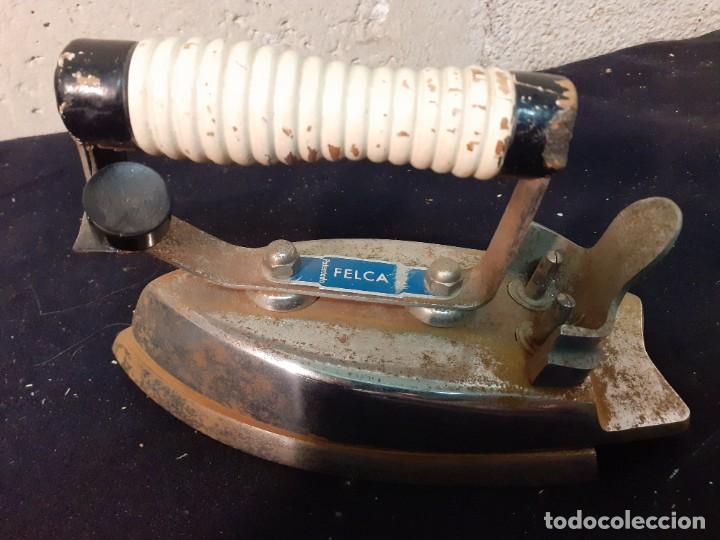 Antig&uuml;edades: Plancha tintorero Felca - Foto 1