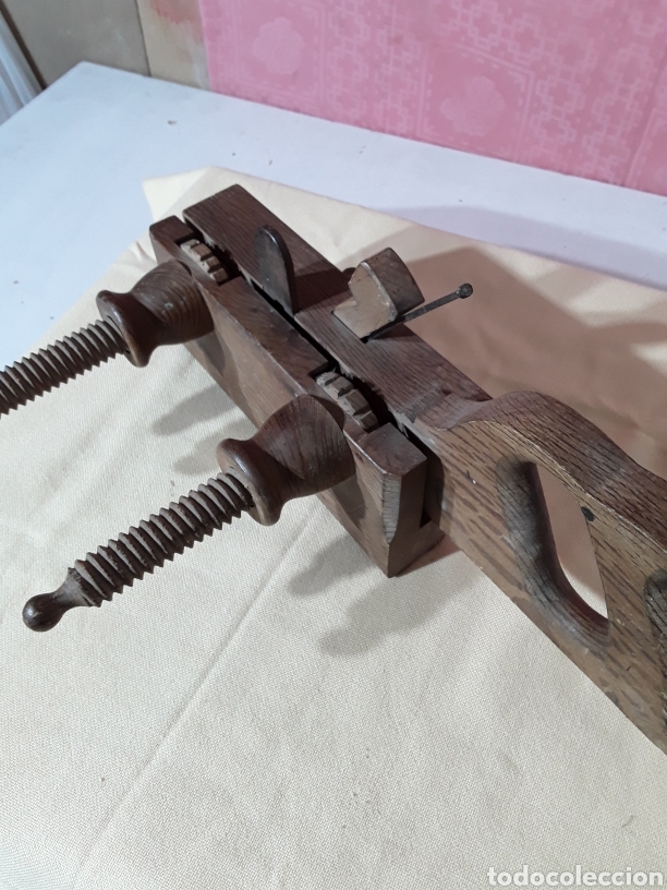 Antig&uuml;edades: Cepillo de doble tornillo - Foto 2