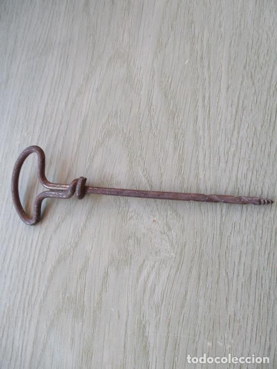 Antig&uuml;edades: ANTIGUO BERBIQU&Iacute; MANUAL- 13.5 CM.- - Foto 1
