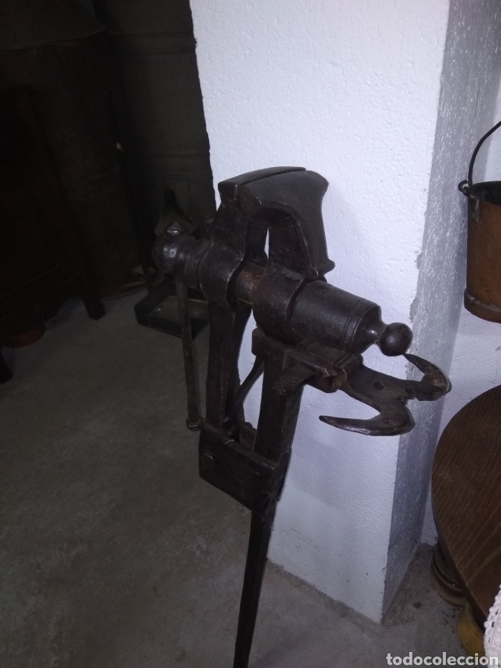 Antig&uuml;edades: ANTIGUO TORNO DE HERRERO - Foto 2