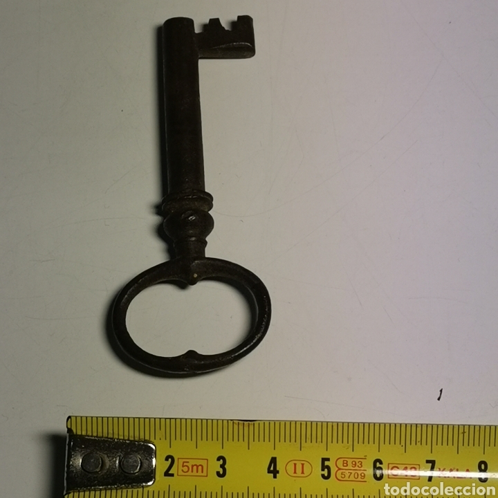 Antig&uuml;edades: Llave antigua de metal - Foto 1