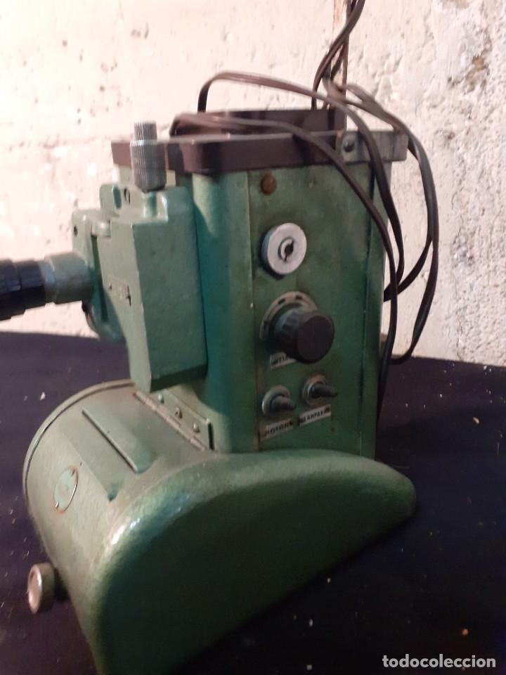 Antig&uuml;edades: Proyector Kavex FG 8 mm - Foto 4