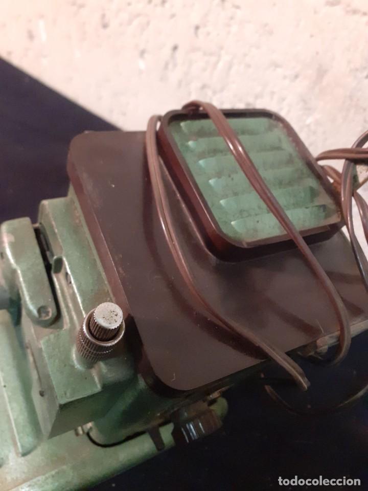 Antig&uuml;edades: Proyector Kavex FG 8 mm - Foto 5