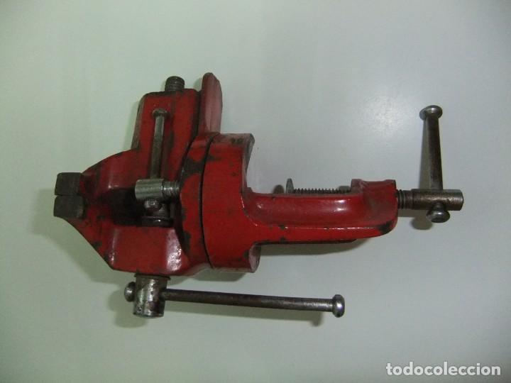 Antig&uuml;edades: tornillo de banco peque&ntilde;o giratorio - Foto 2