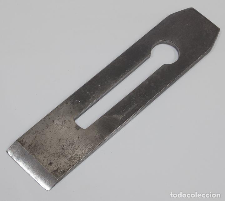 Antig&uuml;edades: CUCHILLA O HIERRO PARA CEPILLO DE CARPINTERO. - Foto 1