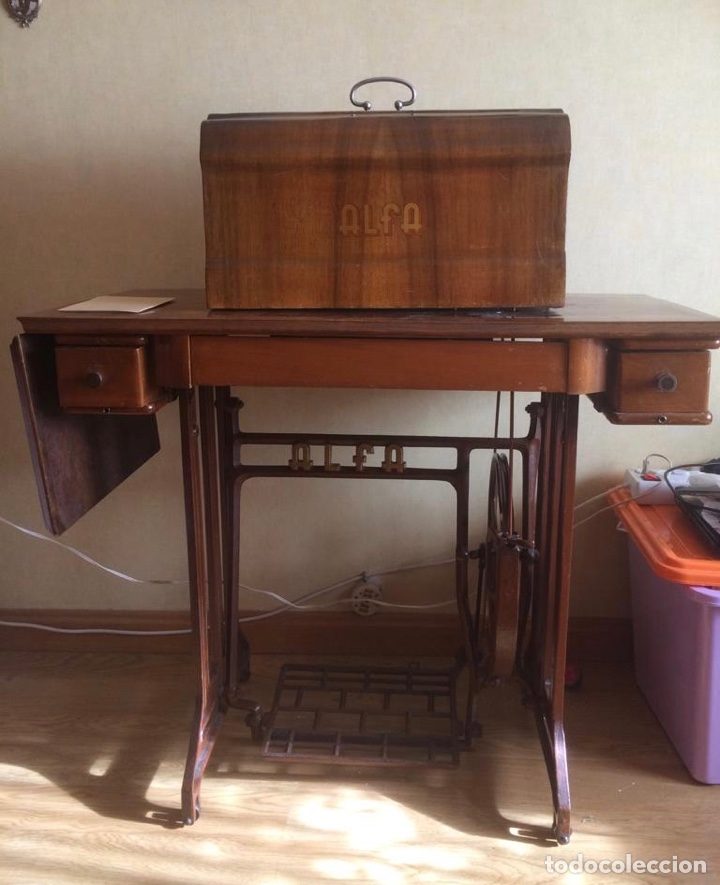 antigua maquina coser alfa con mesa y pie metal - Compra venta en  todocoleccion