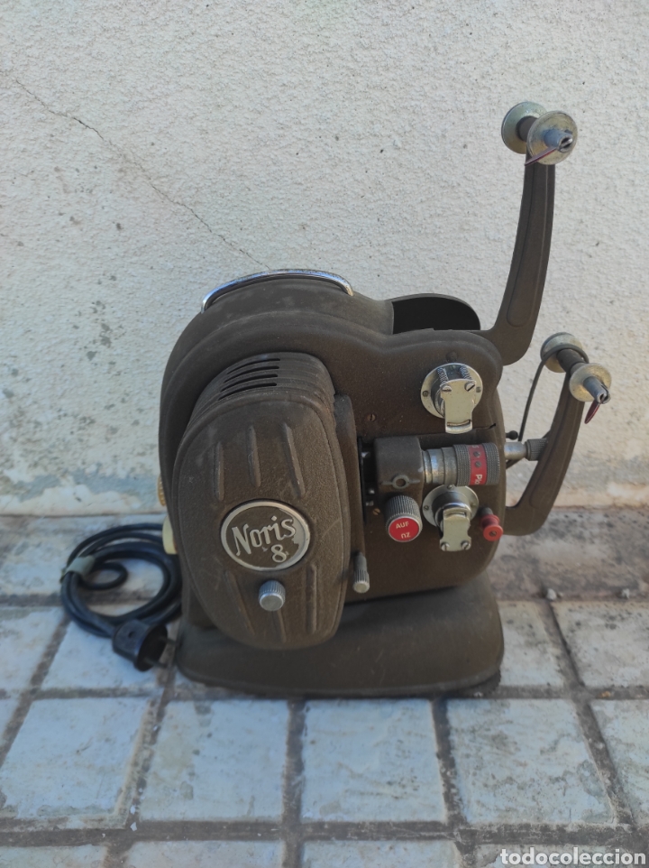 Antig&uuml;edades: Antiguo Proyector de Cine Noris 8 - Foto 27