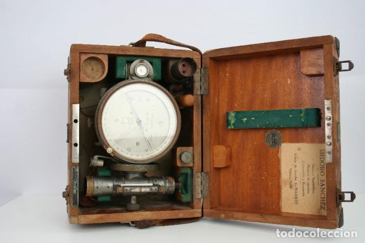 Antig&uuml;edades: TEODOLITO - Foto 1