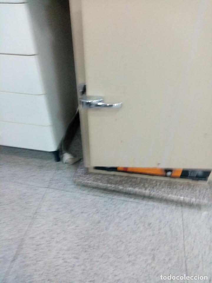 Antig&uuml;edades: ESTUFA DE DESECACI&Oacute;N Y ESTERILIZACI&Oacute;N - Foto 1
