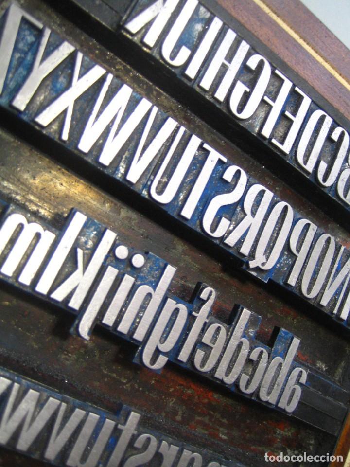 Antig&uuml;edades: imprenta - letras de plomo - cuadro tipogr&aacute;fico - ref. 72 ESTRECHA - Foto 9