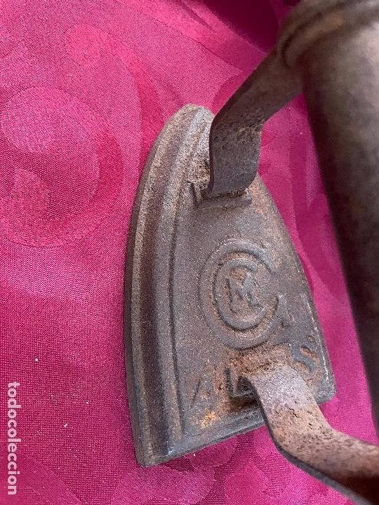 Antig&uuml;edades: Plancha antigua 4S CCM - Foto 2
