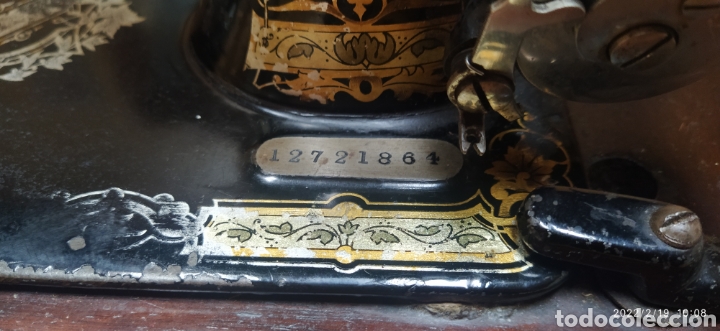 Antig&uuml;edades: Singer Port&aacute;til de manivela con accesorios e instrucciones - Foto 39