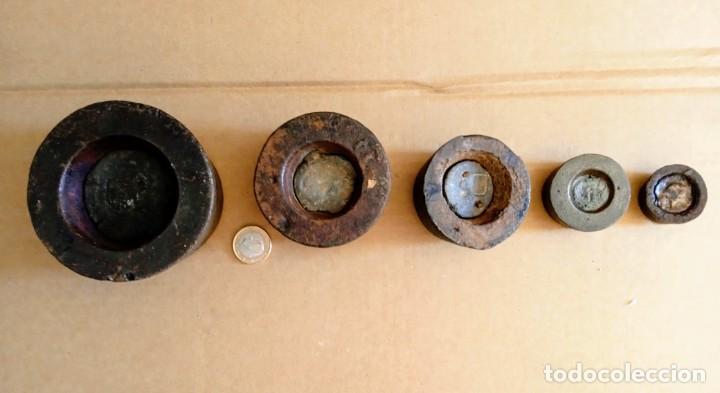 Antig&uuml;edades: Lote de pesas de hierro - Foto 3