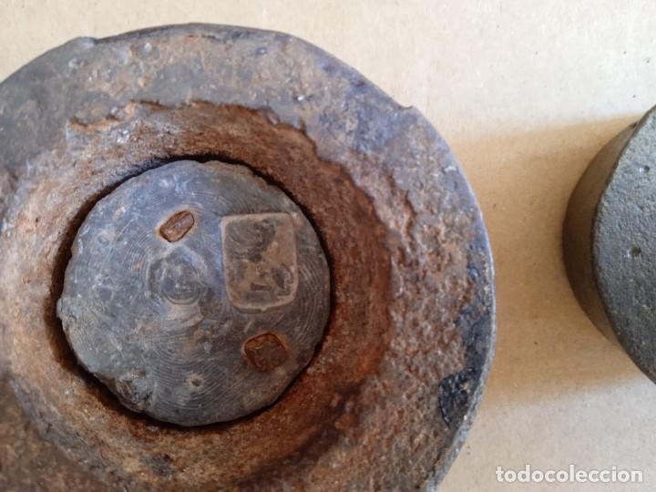 Antig&uuml;edades: Lote de pesas de hierro - Foto 5