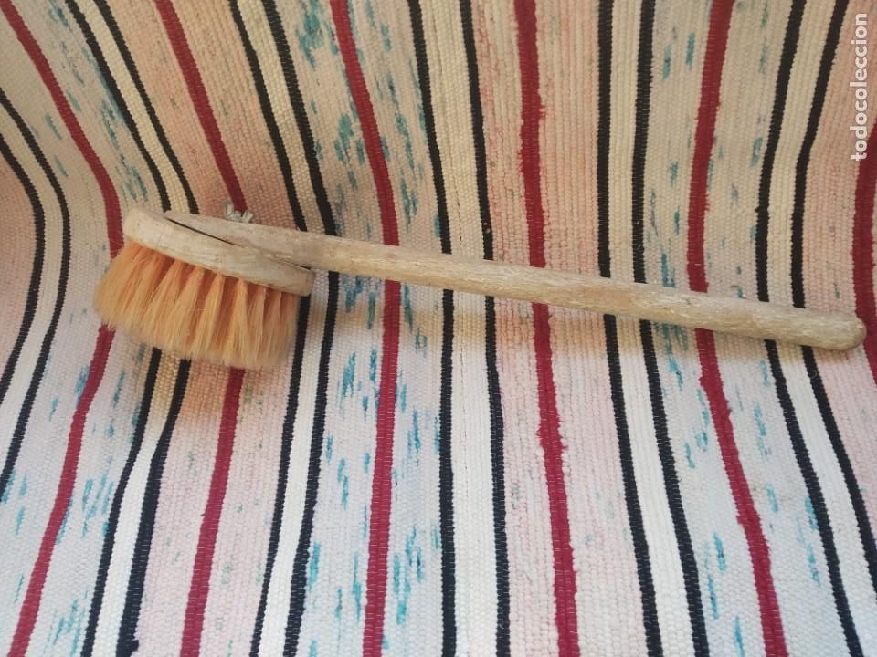 Antig&uuml;edades: BROCHA PARA PINTAR - ENCALAR - Foto 1