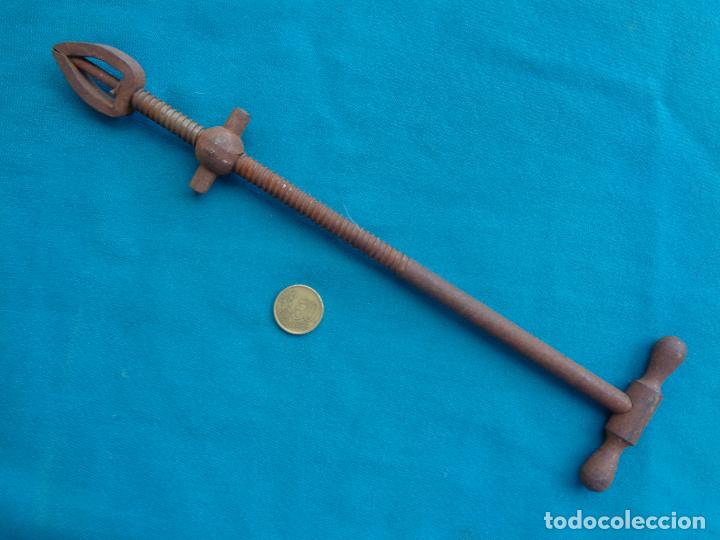 Antig&uuml;edades: HERRAMIENTA DE HIERRO - Foto 1