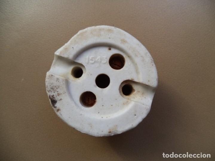 Antig&uuml;edades: Fusible de baquelita y porcelana - Foto 2