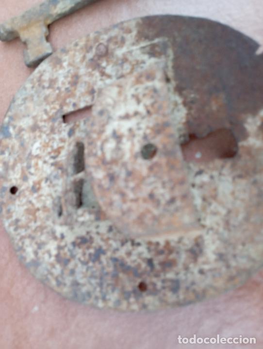 Antig&uuml;edades: ANTIGUA CERRADURA CON LLAVE - Foto 7